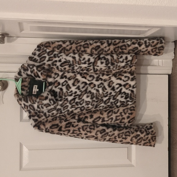 Sunset + Spring Faux Fur Leopard Jacket - Picture 2 of 2